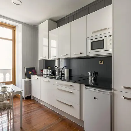 Lägenhet Ayala By People *