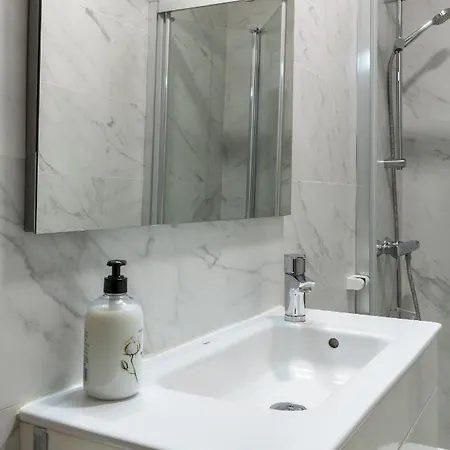 Ayala By People Апартаменты