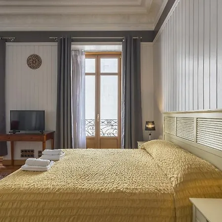 Ayala By People * 毕尔巴鄂